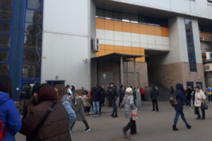 В среду сообщения о минировании поступили более чем в десять торговых центров