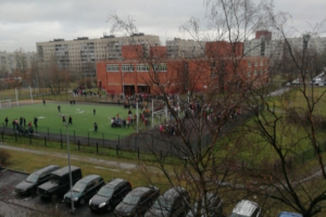 В Петербурге продолжаются массовые эвакуации: неизвестные «заминировали» Эрмитаж, Исаакиевский собор, школы и суды