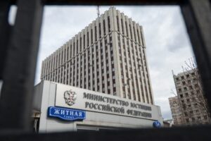 В Минюсте объяснили, кого признают «иноагентами». Тех, кто просит изменить законы и противоречит госполитике