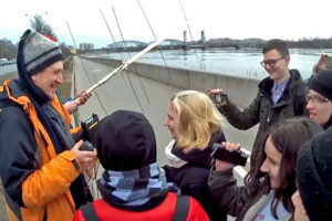 «Как спят космонавты? Прием!». Как радиоинженер из Петербурга устраивает для школьников сеансы связи с МКС