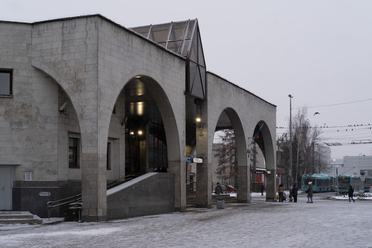 Метро «Старая деревня». Фото: «Бумага»