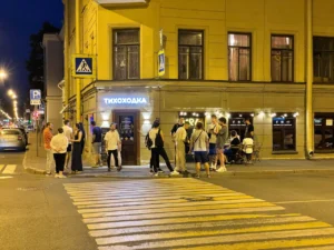 «Меня лишают бизнеса». Bar 8, «Тихоходку», El Copitas и десятки других заведений могут закрыть из-за закона о «наливайках». Мнения