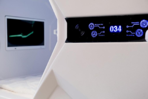 Первый отель в Тбилиси, где можно остановиться всего за 36 лари за ночь. Это Capsule Hotel Happy Lounge