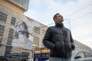 «Сабурова депортировали на 50 лет, потому что не уплачивал налоги, а меня — бессрочно, ни за что». Организатор «Некрокомиккона» — о выдворении из России и дальнейших планах