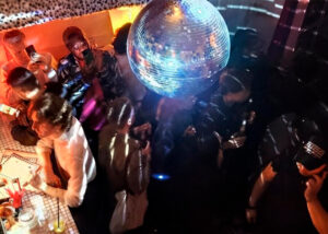 Бар Mimosa запускает кухню